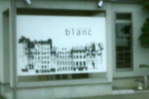 blanc