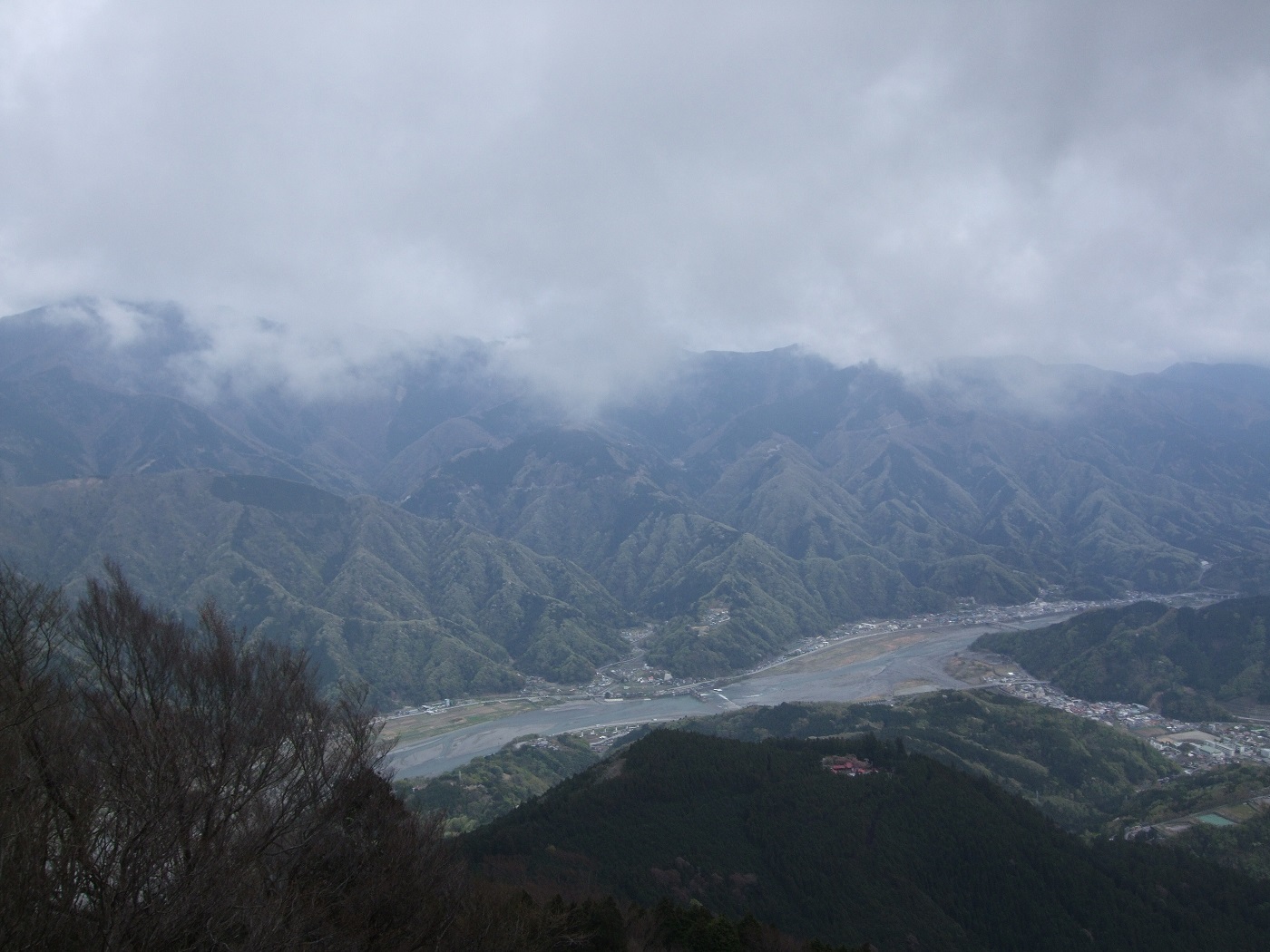 奥の院山頂より